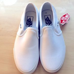 NWT never worn white Vans